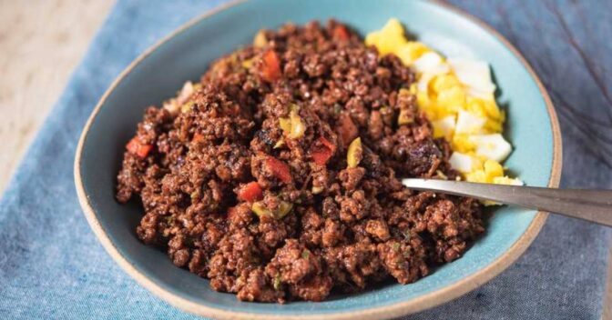 Carnes: Recheio de Carne Moída Simples para Torta e Panqueca