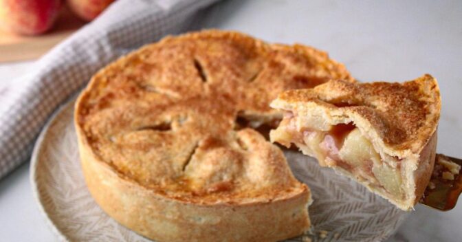 Tortas: Torta de Pêssego com Massa Crocante