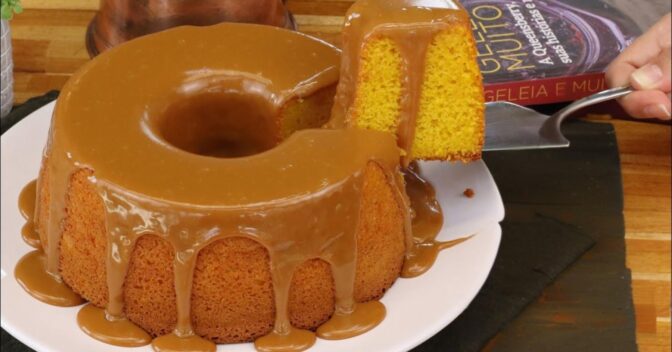Bolos: Você Nunca Imaginou Que Bolo de Cenoura com Doce de Leite Fosse Tão Bom