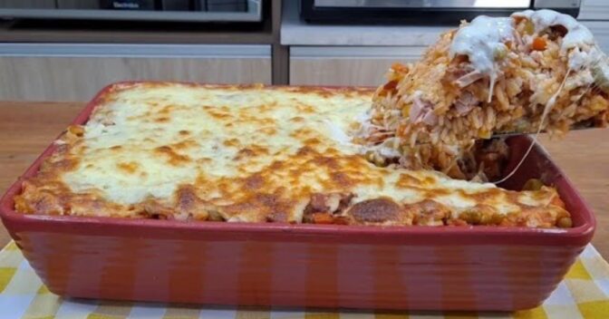 Especiais: Arroz de Forno com Molho de Calabresa