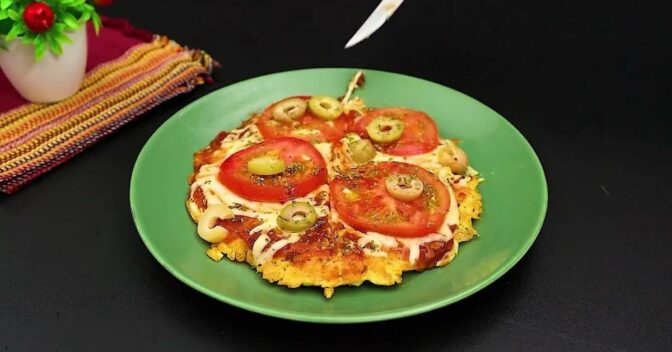 Especiais: Pizza de Frango Desfiado com Tomate e Queijo