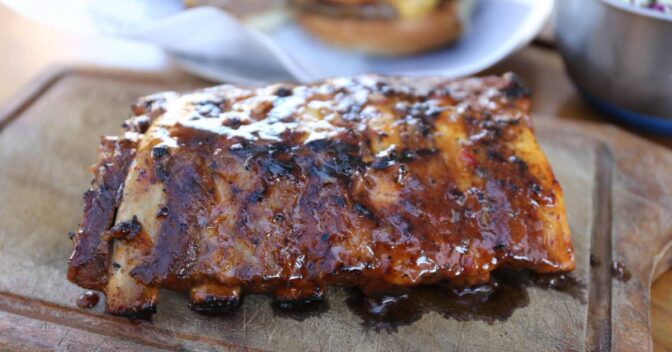 Carnes: Costela Suína Macia Com Molho Especial
