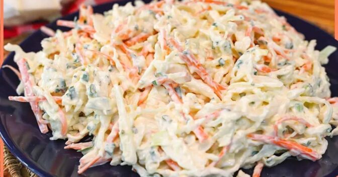Saladas: Salada de Repolho com Frango Cremosa Deliciosa