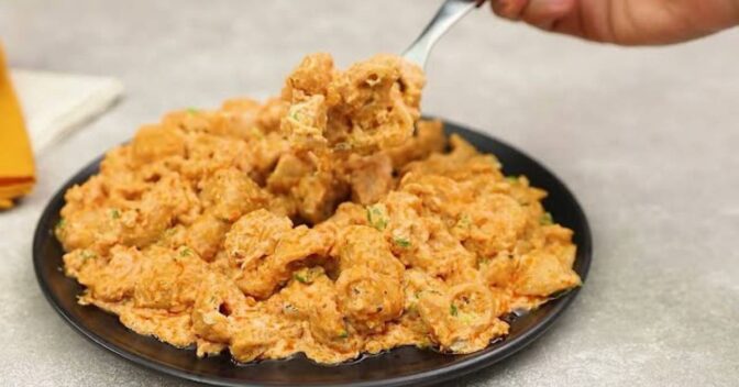 Massas: Macarrão Cremoso com Ovos e Tomate