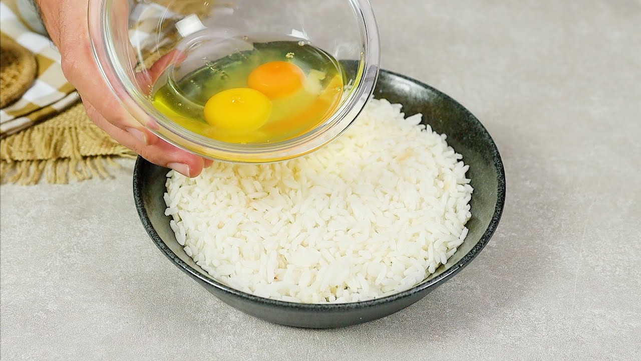 Panquecas de Arroz Cozido Sobrando Deliciosas Demais são práticas, aproveitam sobras e ficam incríveis! Faça...
