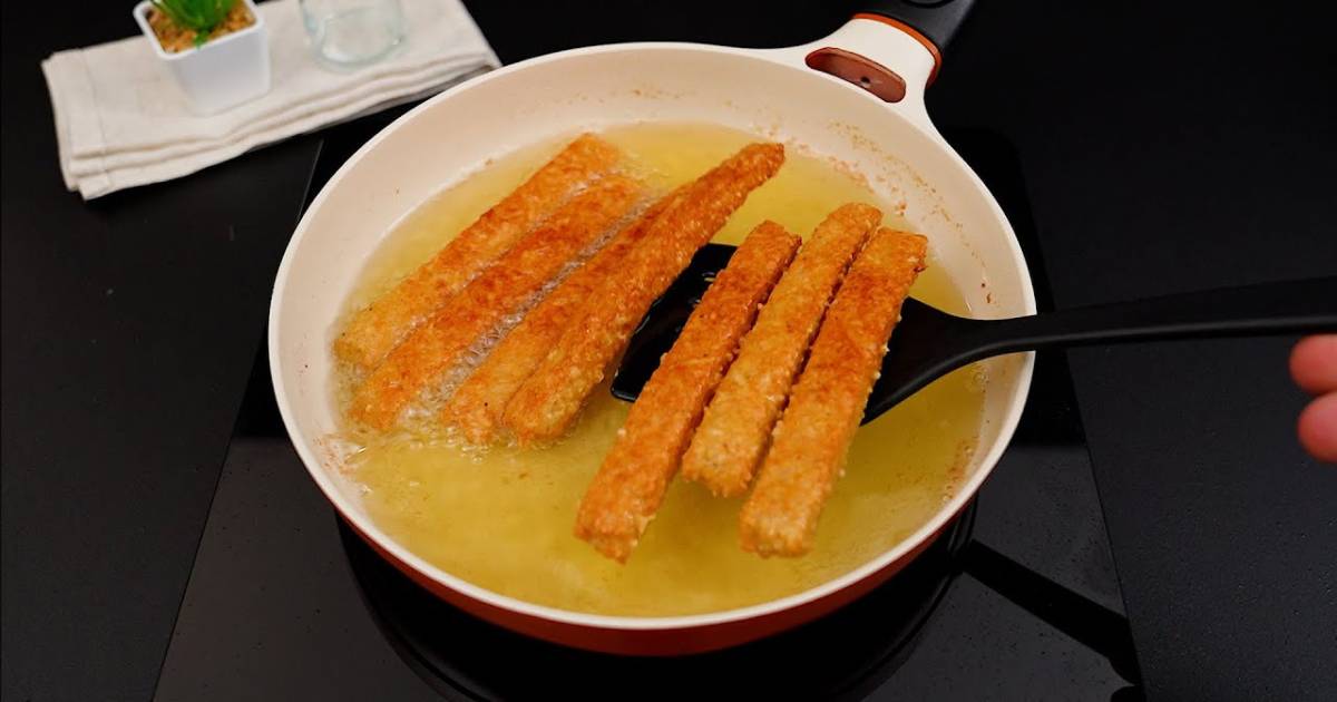 Tiras Crocantes de Frango com Molho Caseiro é o petisco ideal para surpreender com simplicidade...