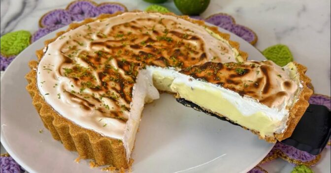 Tortas: Torta de Limão com Merengue Dourado no Forno