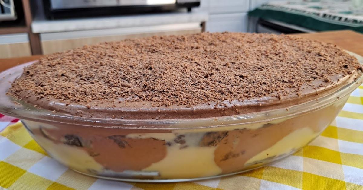 Sobremesa de travessa com Nutella, Ninho e bolo de chocolate....