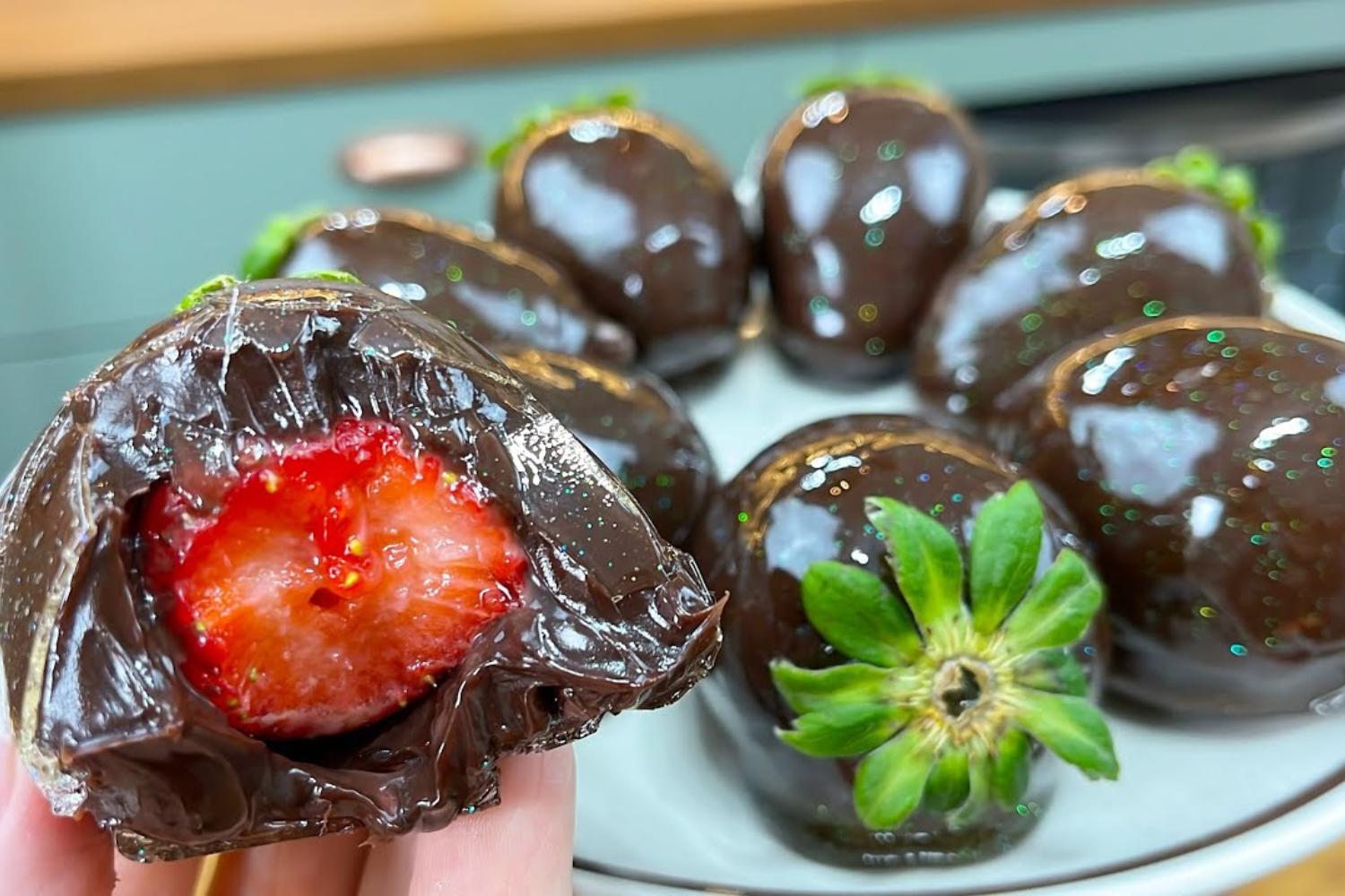 Essa Versão do Morango do Amor com Brigadeiro Vai Te Deixar Viciado