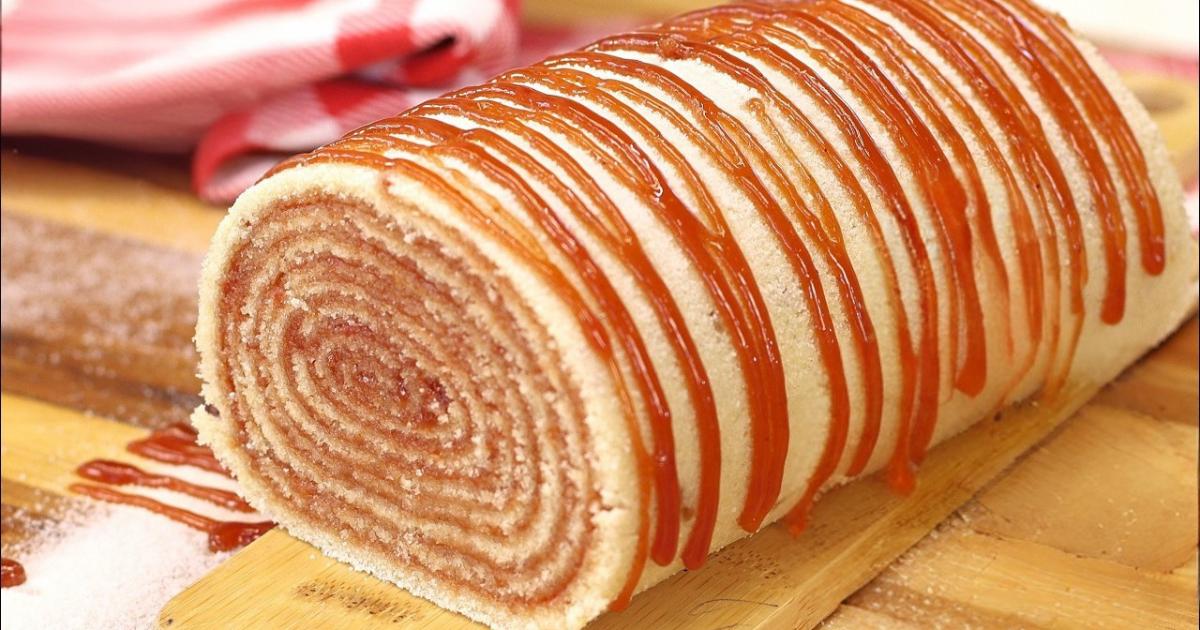 Receita tradicional de bolo de rolo com goiabada, direto de Pernambuco....
